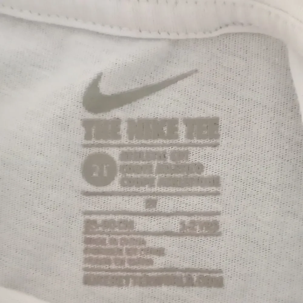 Nike little girls long sleeve 2T
